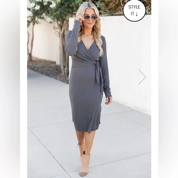 Pink Lily Ribbed Midi Grey Dress - Picture 5 of 12